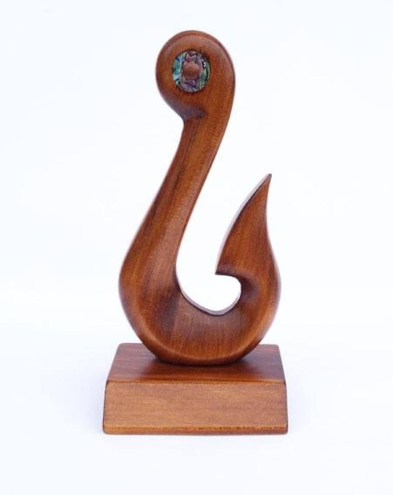 Bone & Wood- Fishhook Carving - Blue Penguin NZ Gifts